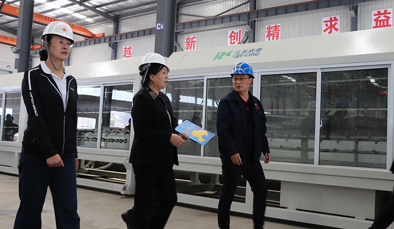 5月29日上午，定西市政協(xié)一級調(diào)研員胡世祥一行蒞臨我公司調(diào)研指導(dǎo)工作